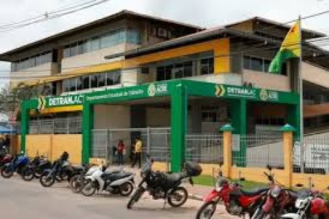 Detran-AC notifica motoristas sobre processos que podem levar à suspensão da CNH