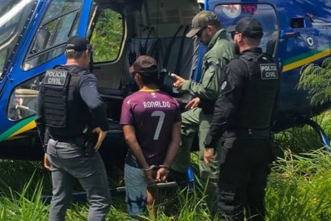 Foragido condenado a 57 anos por estuprar filha e enteada é preso em área isolada em Feijó