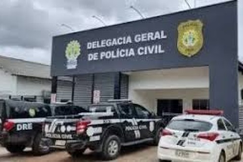 Homem é detido após invadir casa da ex-companheira e ameaçá-la com faca em Cruzeiro do Sul